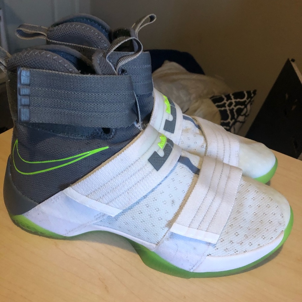 Lebrons - Picture 4 of 5